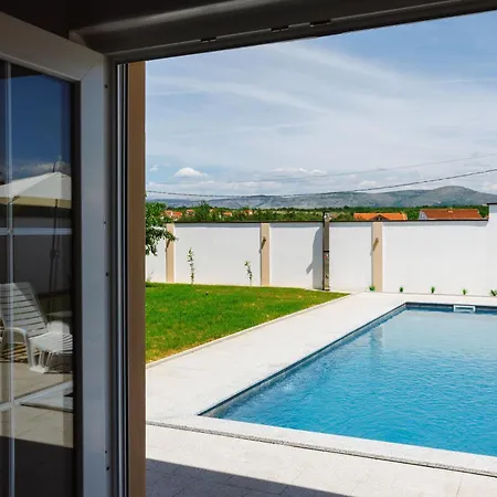 Kaplan Villa